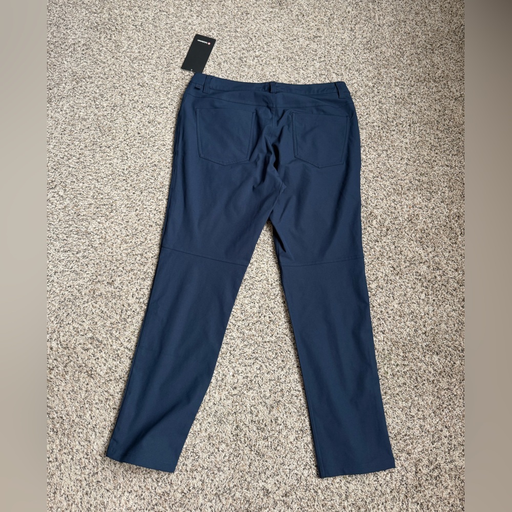 Lululemon ABC Pant Slim - Picture 4 of 4
